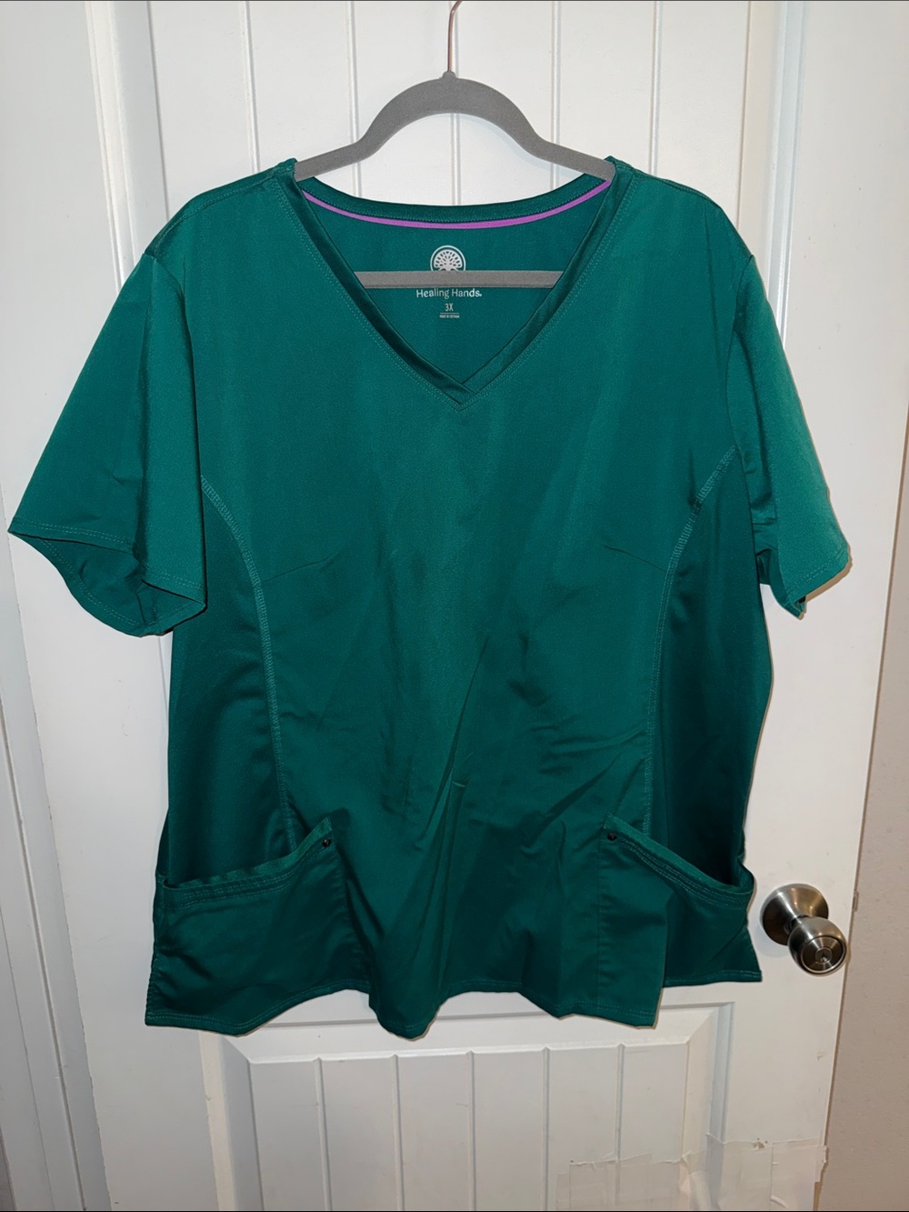 healing hands green V-Neck Medical Scrub Top with Front Pockets